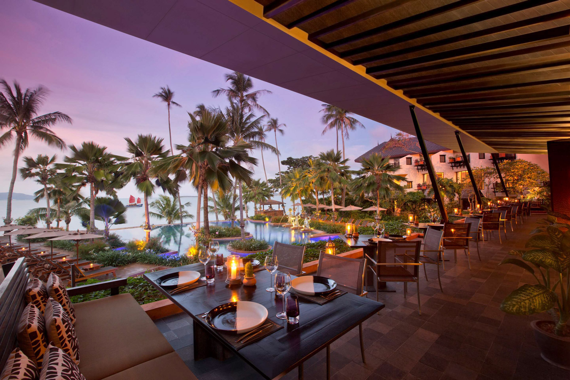 Anantara Bophut Koh Samui Resort – Thailand – Poolside Dining