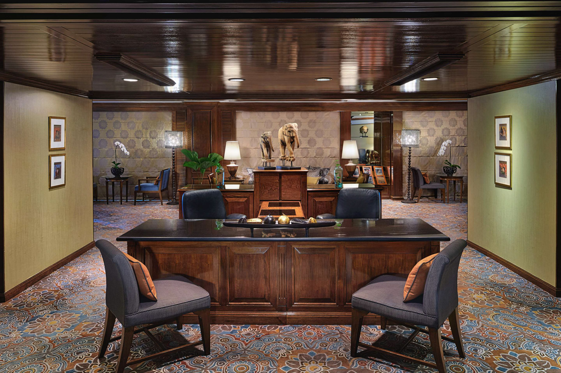 Anantara Siam Bangkok Hotel – Thailand – Lounge