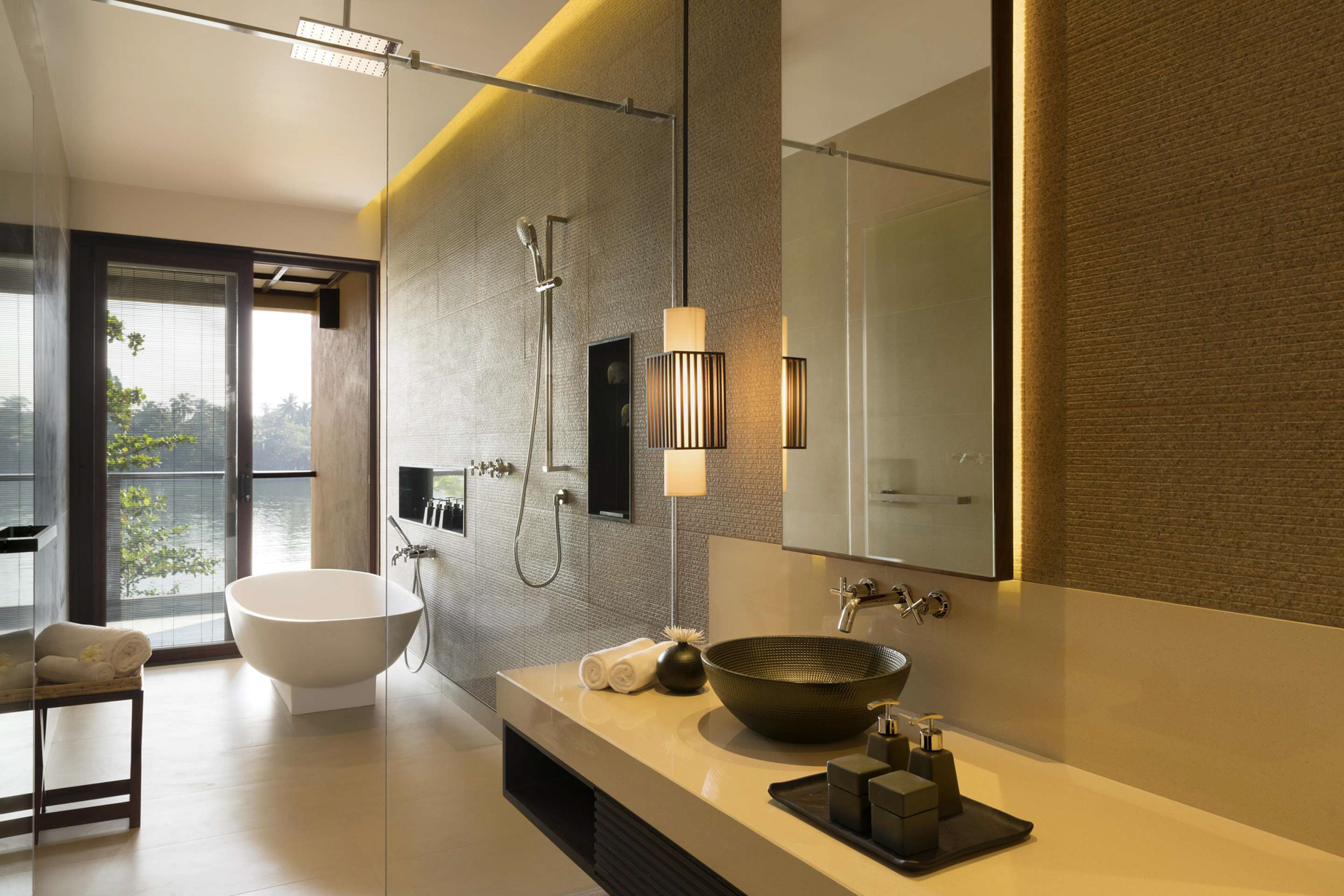Anantara Kalutara Resort – Sri Lanka – Guest Bathroom