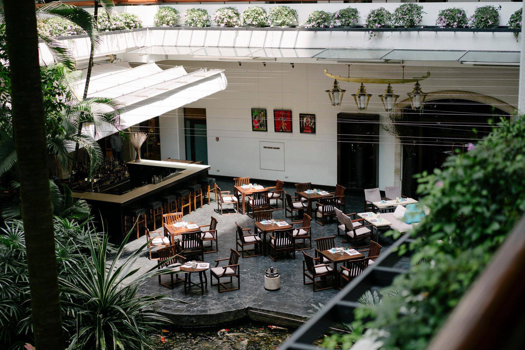 Anantara Siam Bangkok Hotel - Thailand - Courtyard