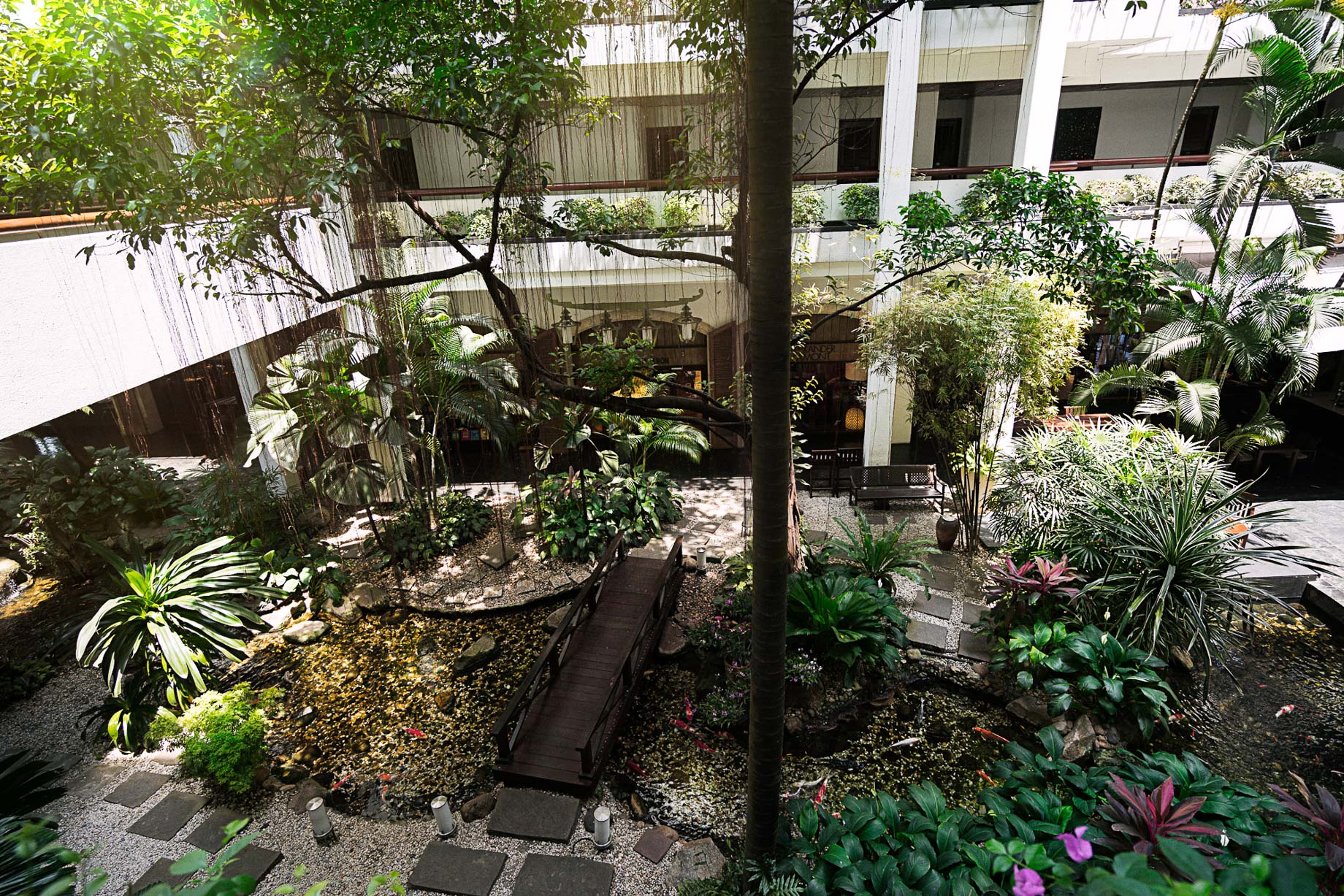 Anantara Siam Bangkok Hotel – Thailand – Courtyard