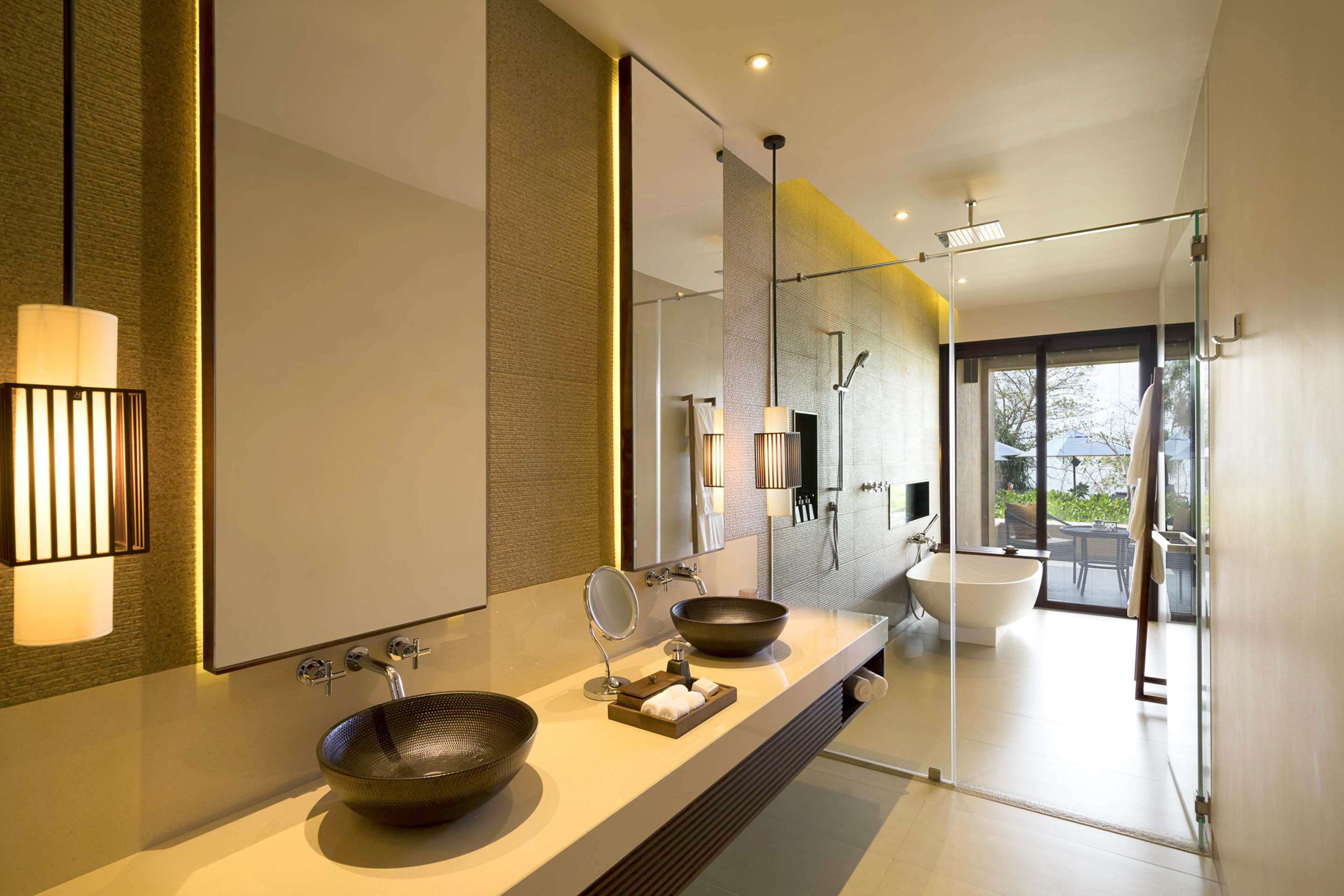 Anantara Kalutara Resort – Sri Lanka – Guest Bathroom