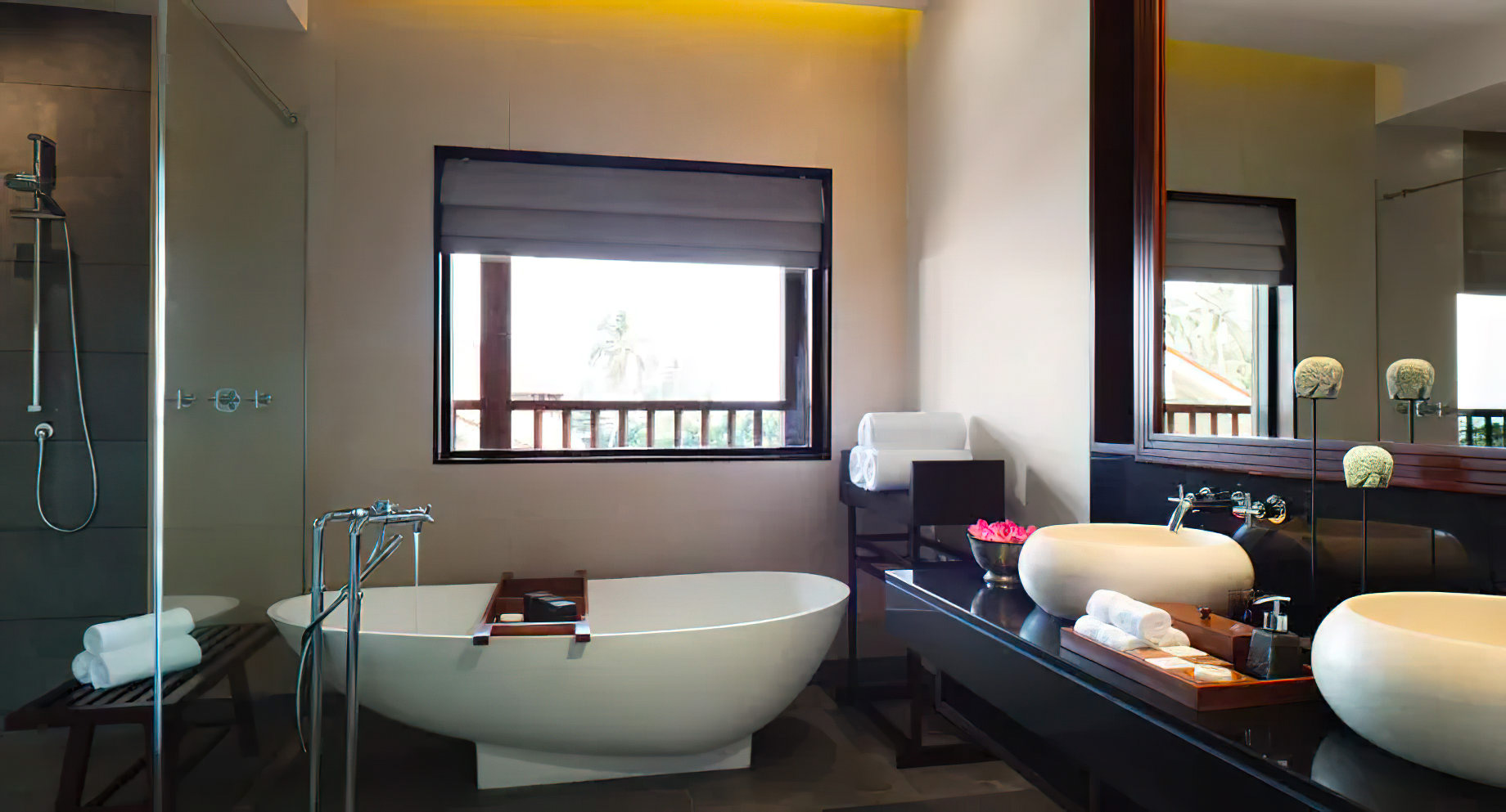 Anantara Kalutara Resort – Sri Lanka – Guest Bathroom