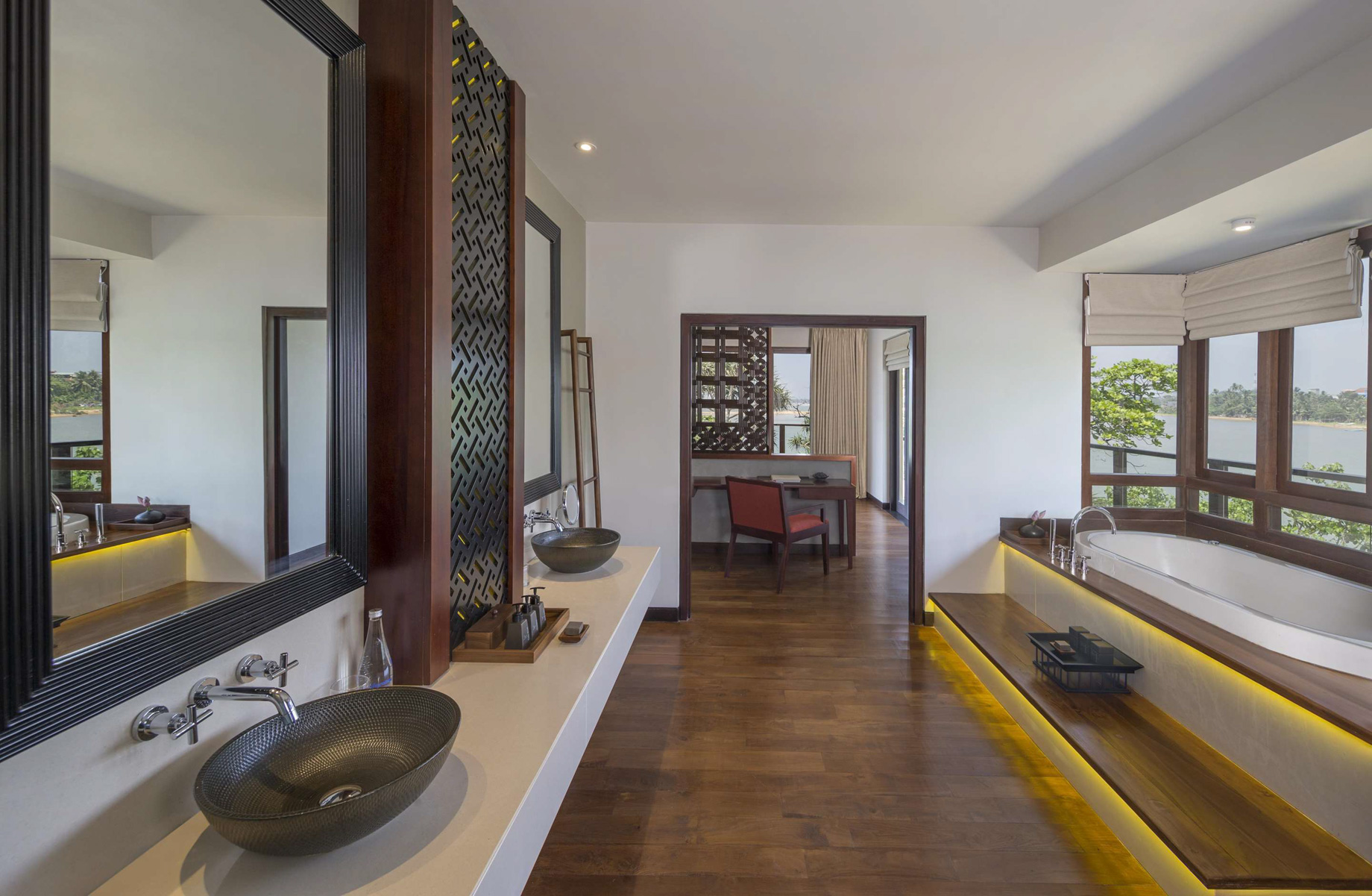 Anantara Kalutara Resort – Sri Lanka – Guest Bathroom