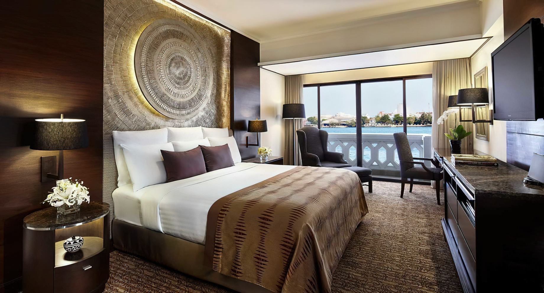 Anantara Riverside Bangkok Resort – Thailand – Riverfront Suite