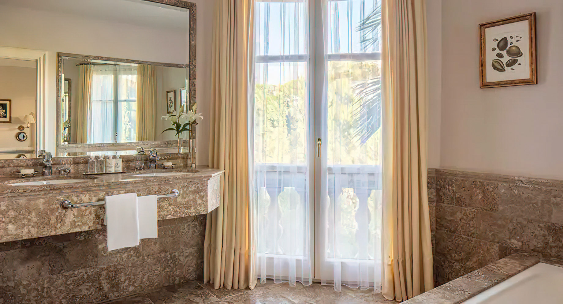 Anantara Villa Padierna Palace Benahavís Marbella Resort – Spain – Guest Bathroom