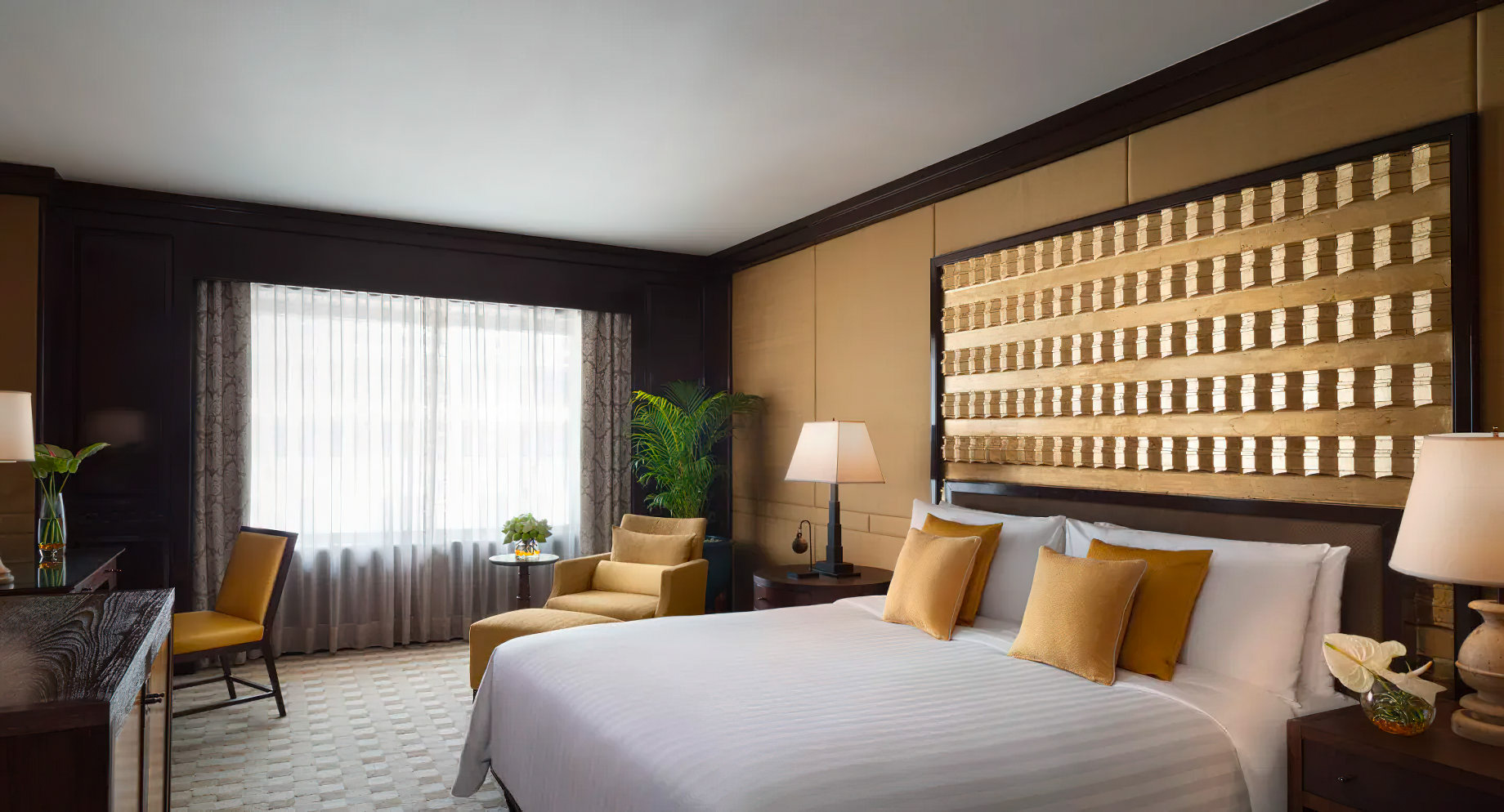 Anantara Siam Bangkok Hotel – Thailand – Guest Suite
