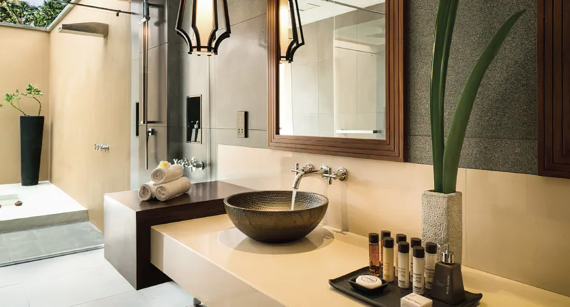 Anantara Kalutara Resort – Sri Lanka – Guest Bathroom