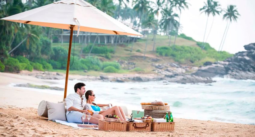 Anantara Peace Haven Tangalle Resort - Sri Lanka - Beach Picnic