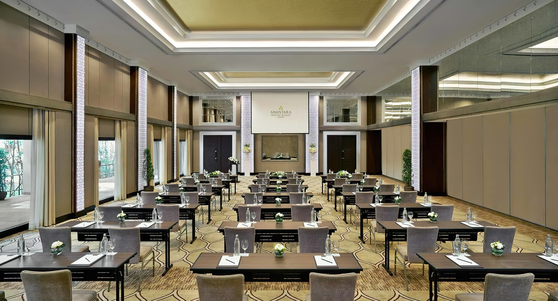 Anantara Riverside Bangkok Resort - Thailand - Ballroom