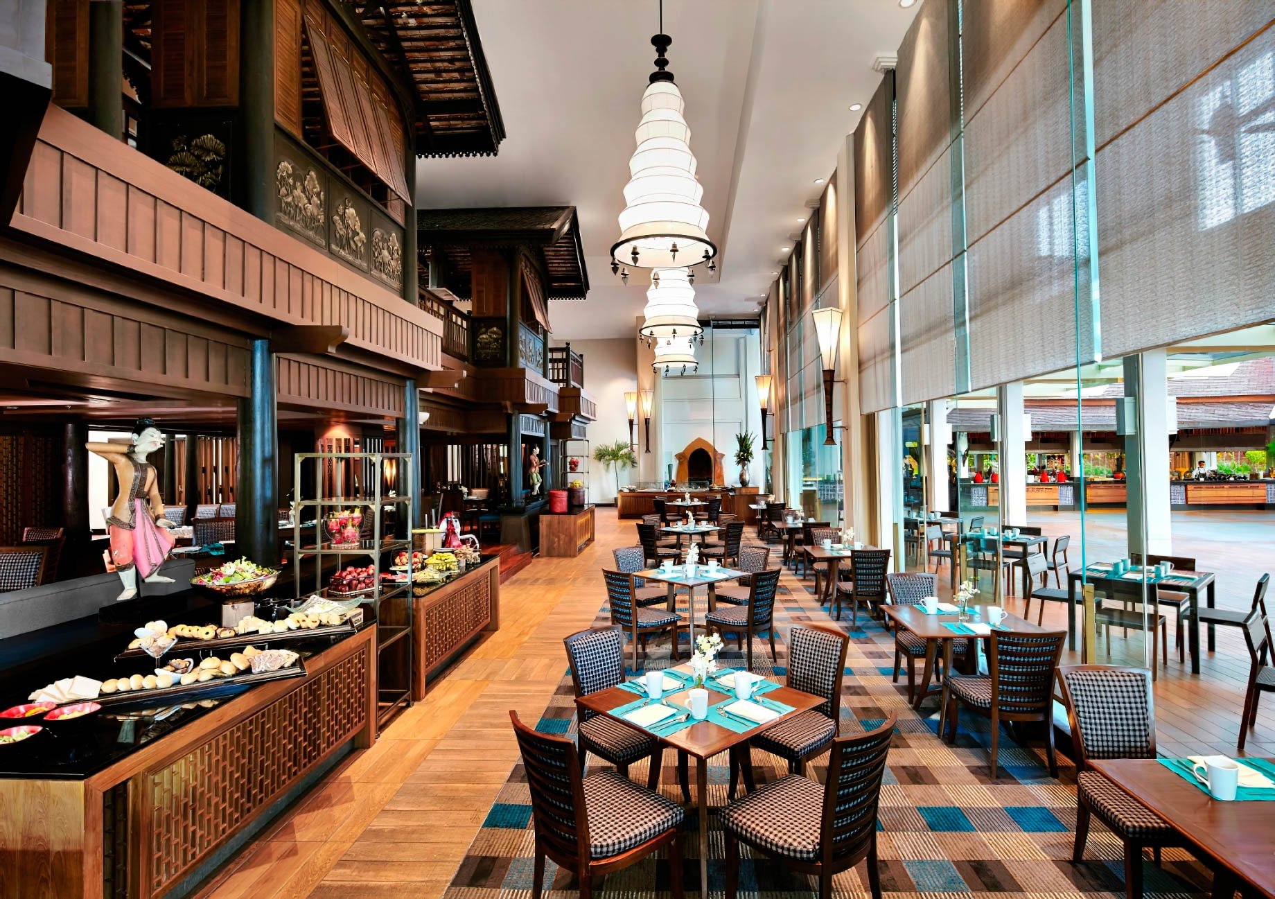 Anantara Riverside Bangkok Resort - Thailand - The Market