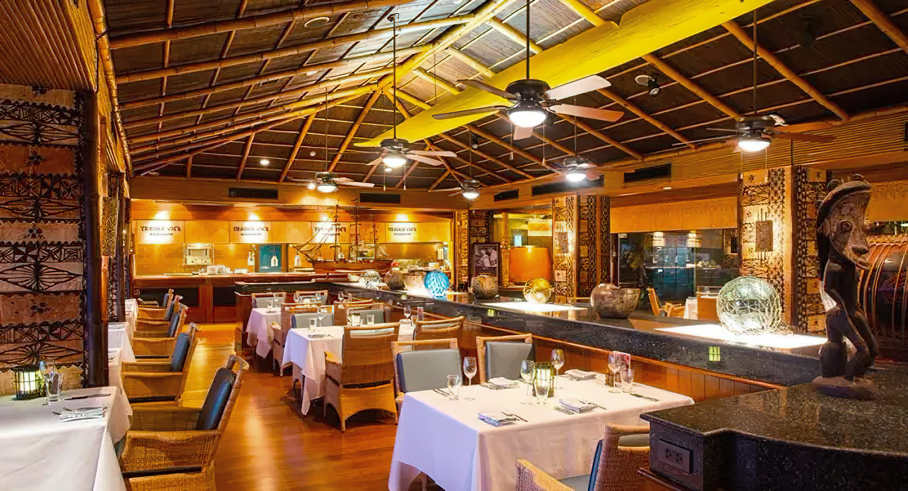 Anantara Riverside Bangkok Resort - Thailand - Trader Vics Restaurant