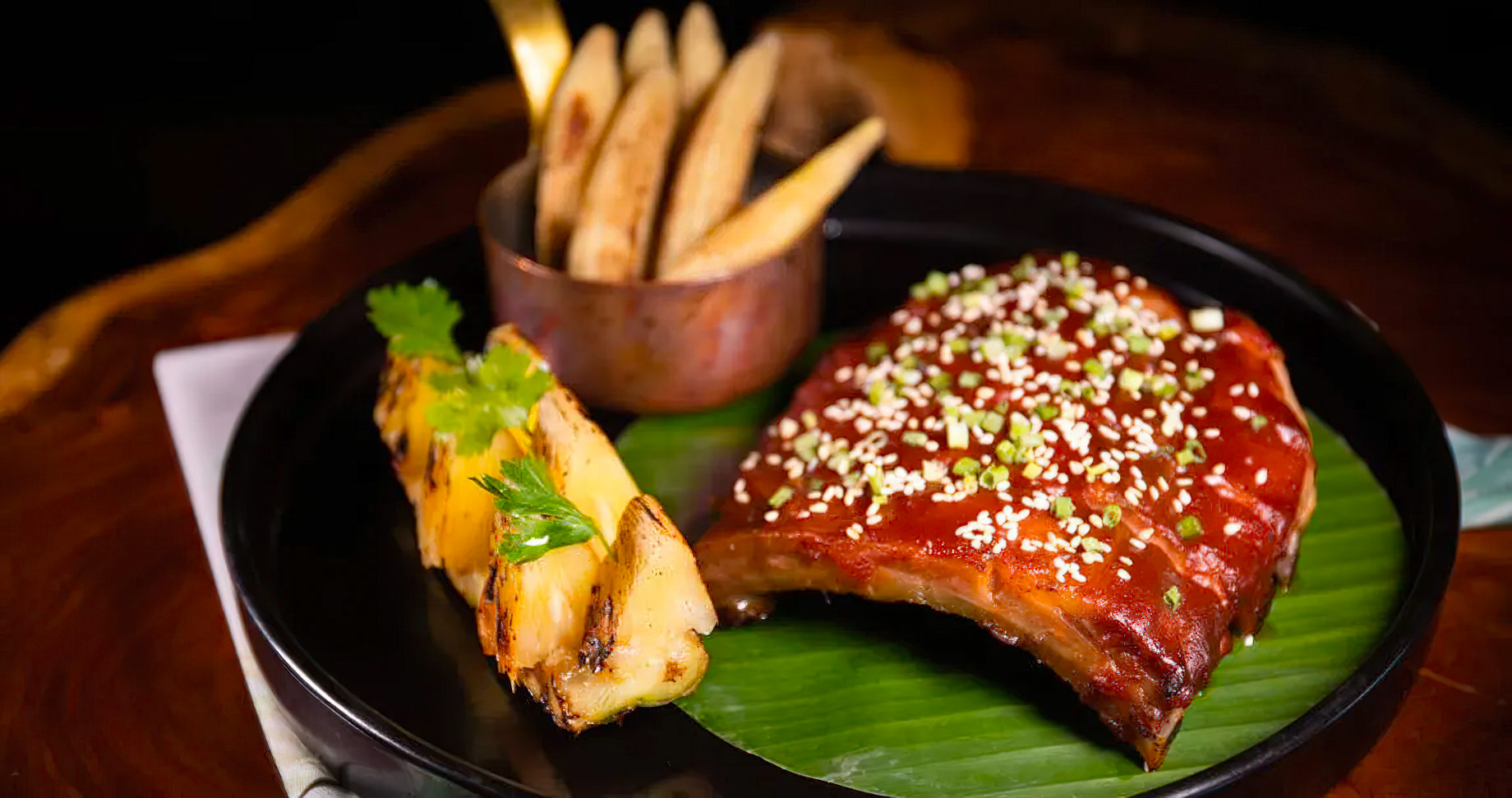 Anantara Riverside Bangkok Resort – Thailand – Trader Vics Restaurant