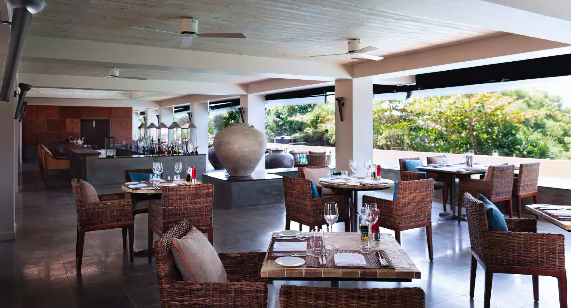 Anantara Kalutara Resort - Sri Lanka - Acquolina Restaurtant