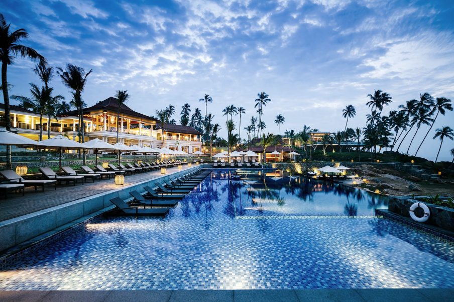 Anantara Peace Haven Tangalle Resort - Sri Lanka - Pool Sunset