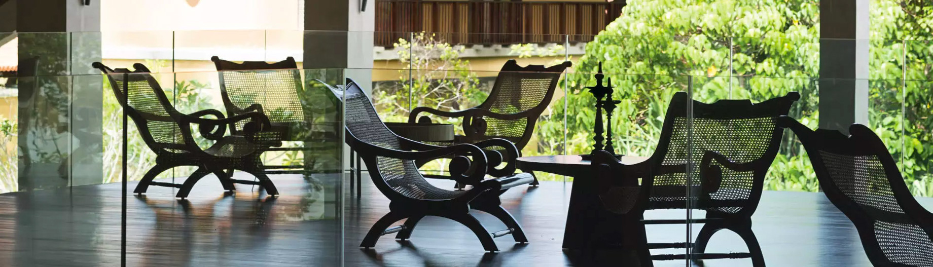 Anantara Kalutara Resort – Sri Lanka – Upper Deck Lounge and Sports Bar