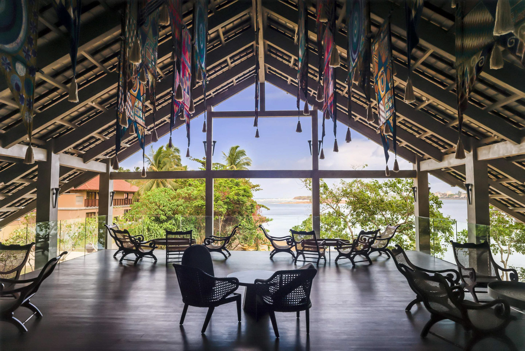 Anantara Kalutara Resort – Sri Lanka – Upper Deck Lounge and Sports Bar