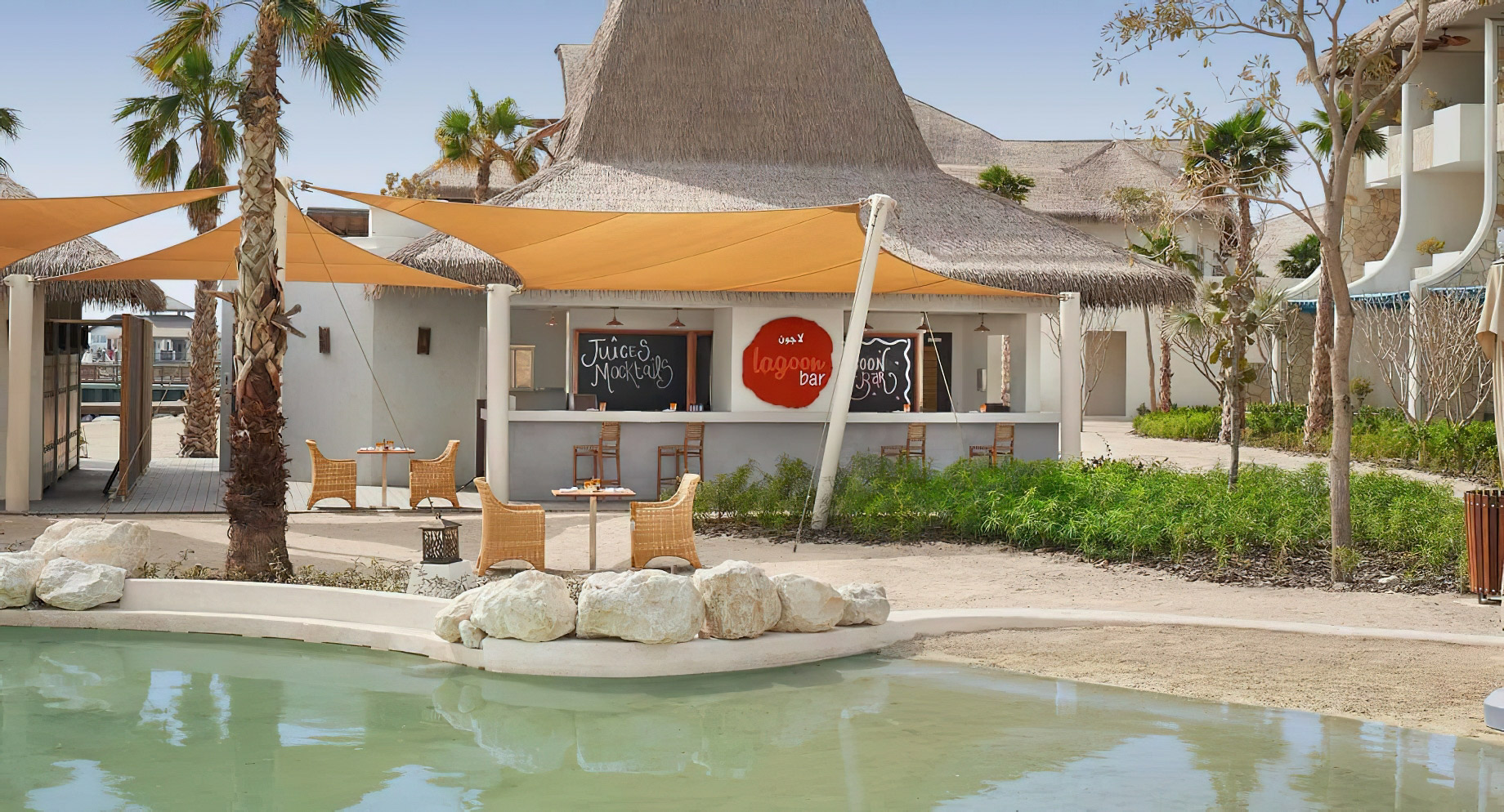 Banana Island Resort Doha by Anantara – Qatar – Lagoon Pool Bar