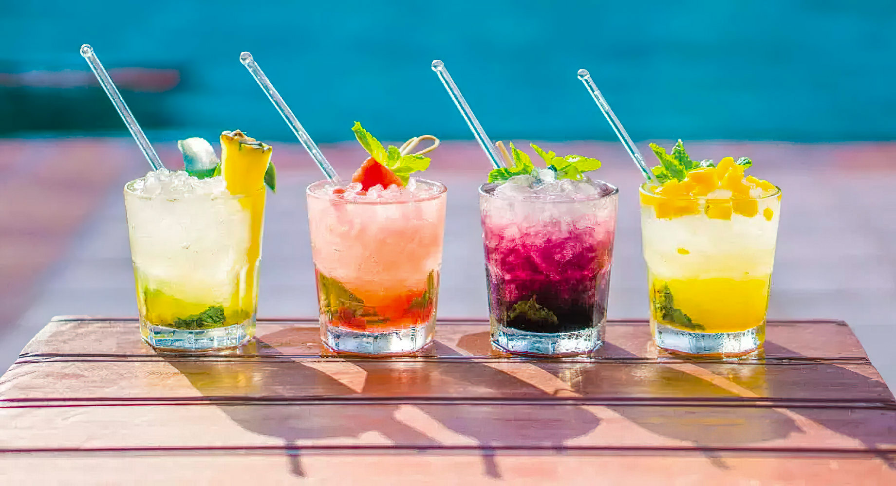 Anantara Riverside Bangkok Resort - Thailand - Loy Nam Bar