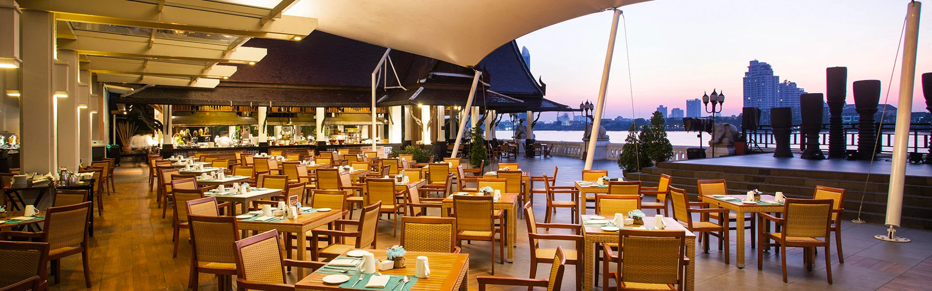 Anantara Riverside Bangkok Resort - Thailand - The Market