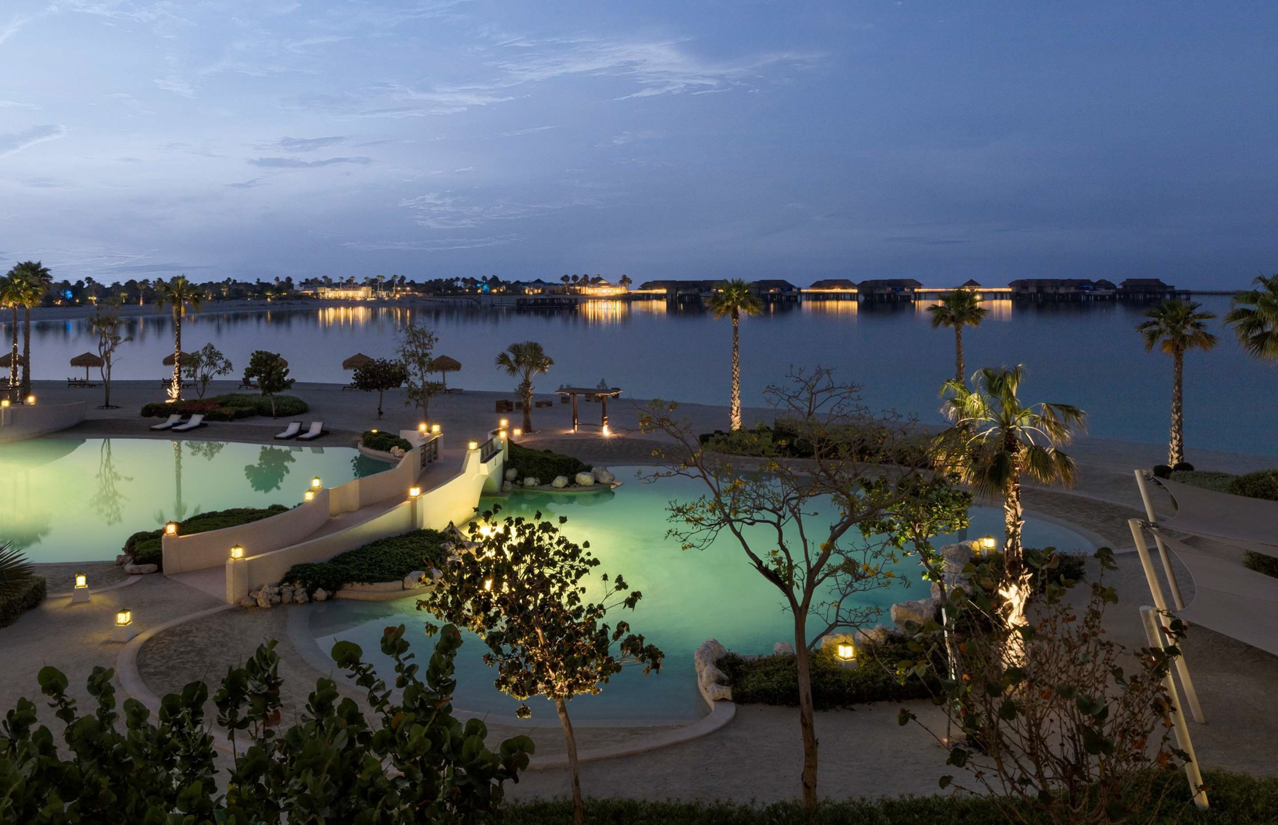 Banana Island Resort Doha by Anantara – Qatar – Pool Sunset View