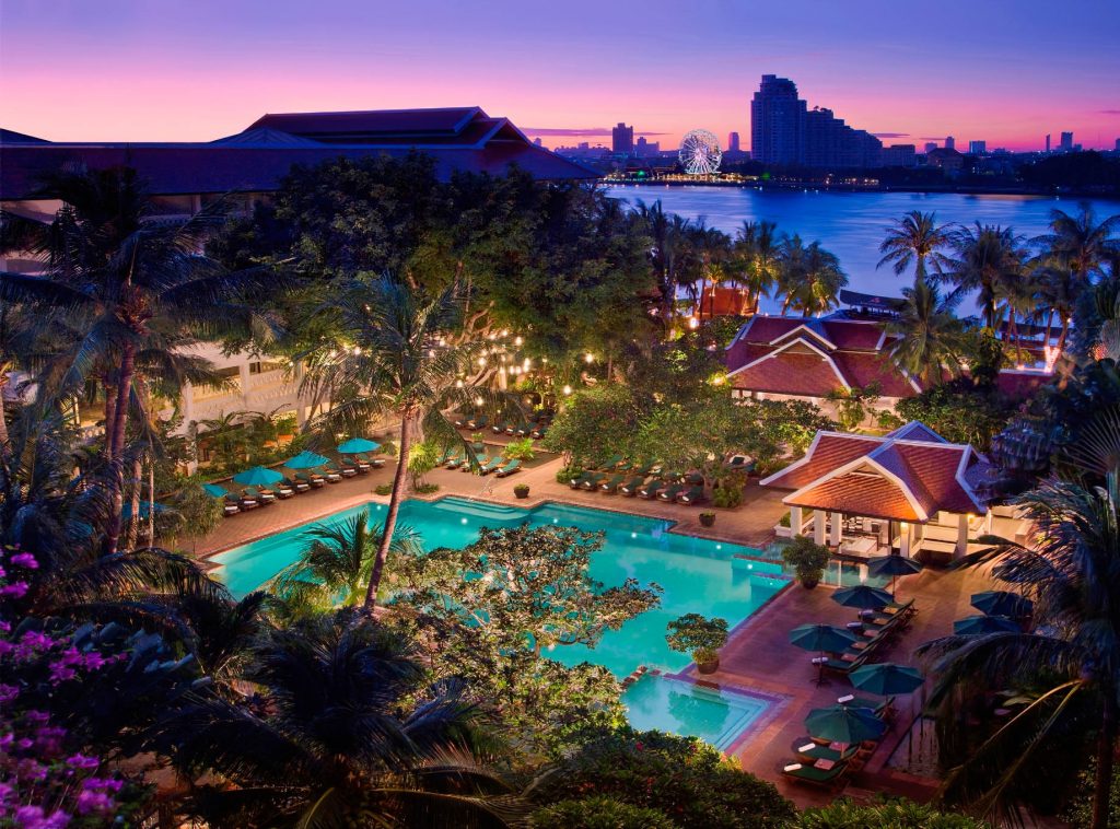 Anantara Riverside Bangkok Resort - Thailand - Pool Night View
