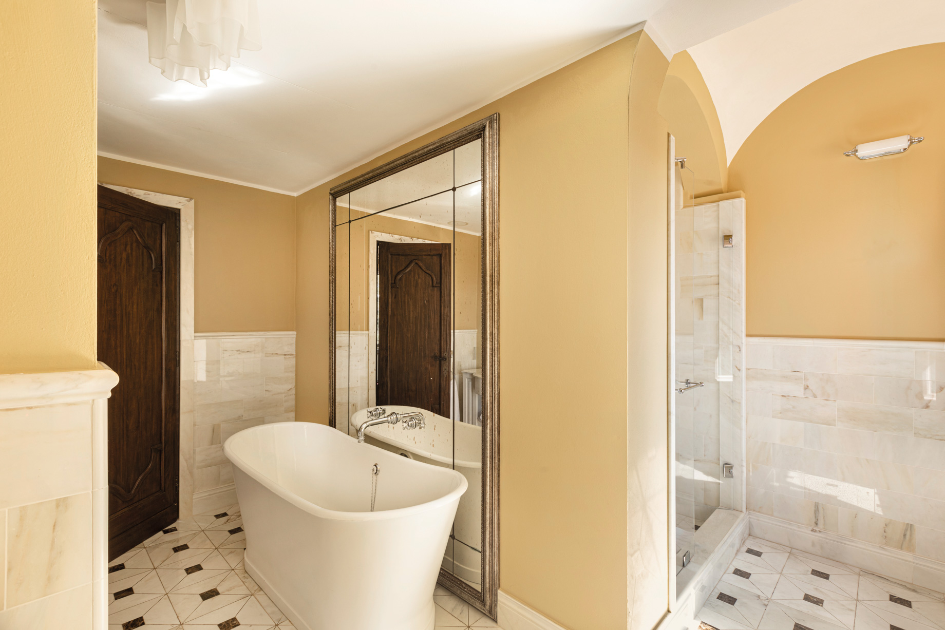 Castello di Casole, A Belmond Hotel, Tuscany – Casole d’Elsa, Italy – Junior Suite Deluxe Bathroom