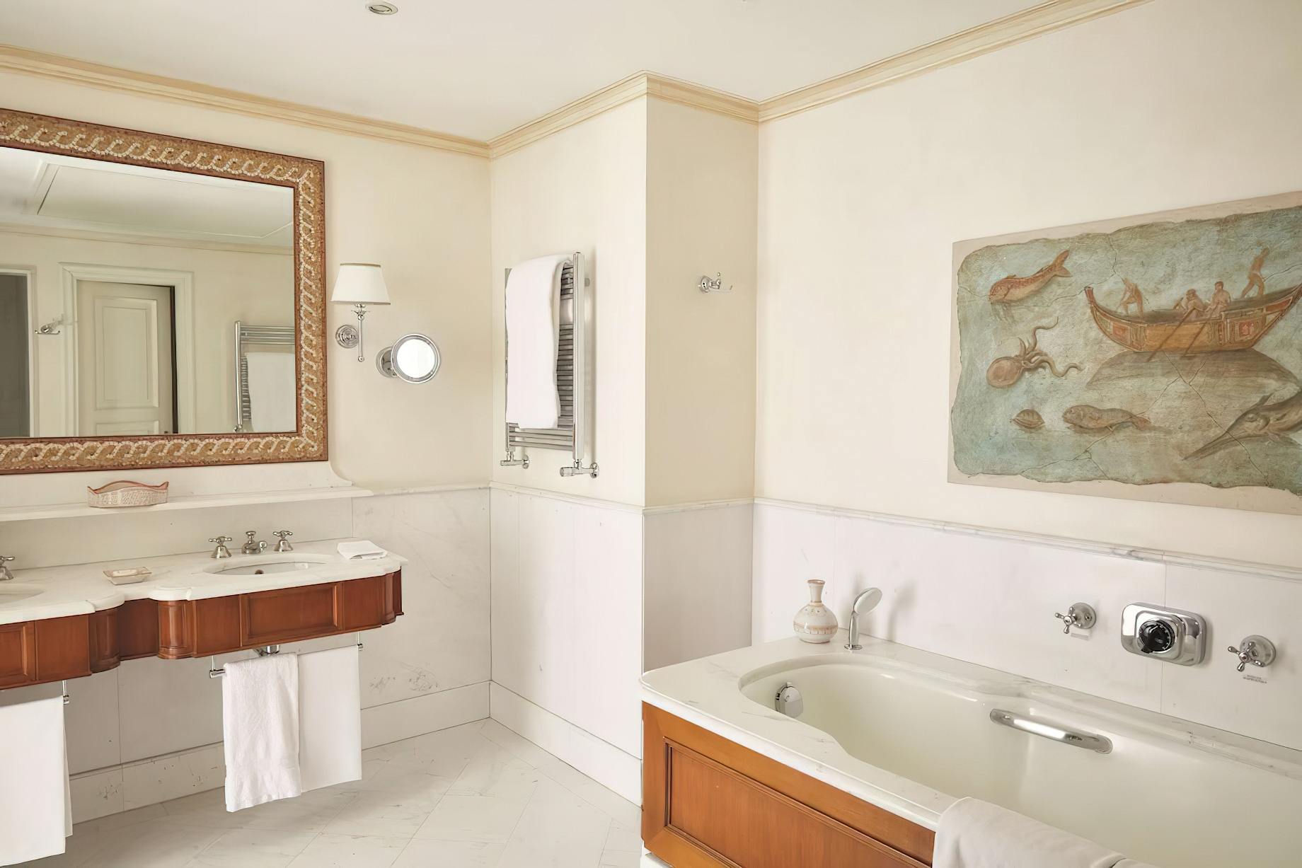 Caruso, A Belmond Hotel, Amalfi Coast – Ravello, Italy – Guest Bathroom