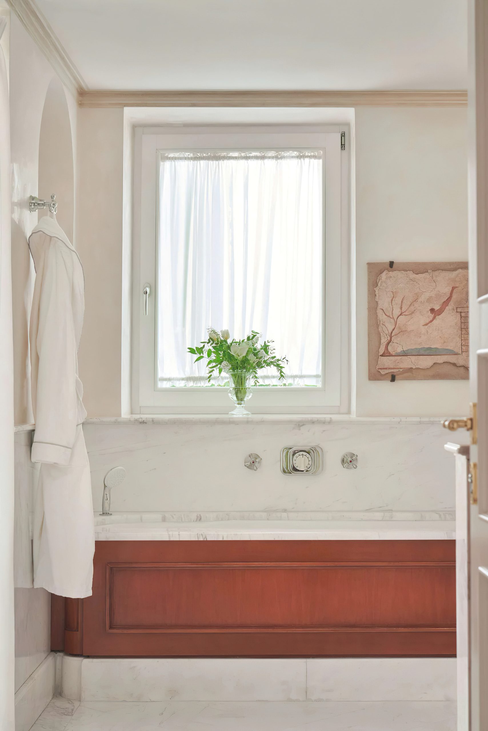 Caruso, A Belmond Hotel, Amalfi Coast – Ravello, Italy – Guest Bathroom