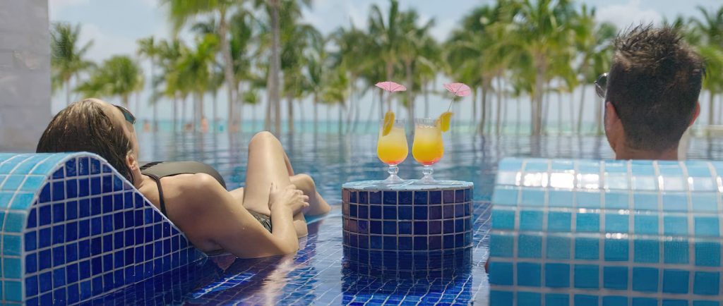 Barceló Maya Riviera Adults Only Resort – Xpu-Ha, Mexico - Pool Water Lounge