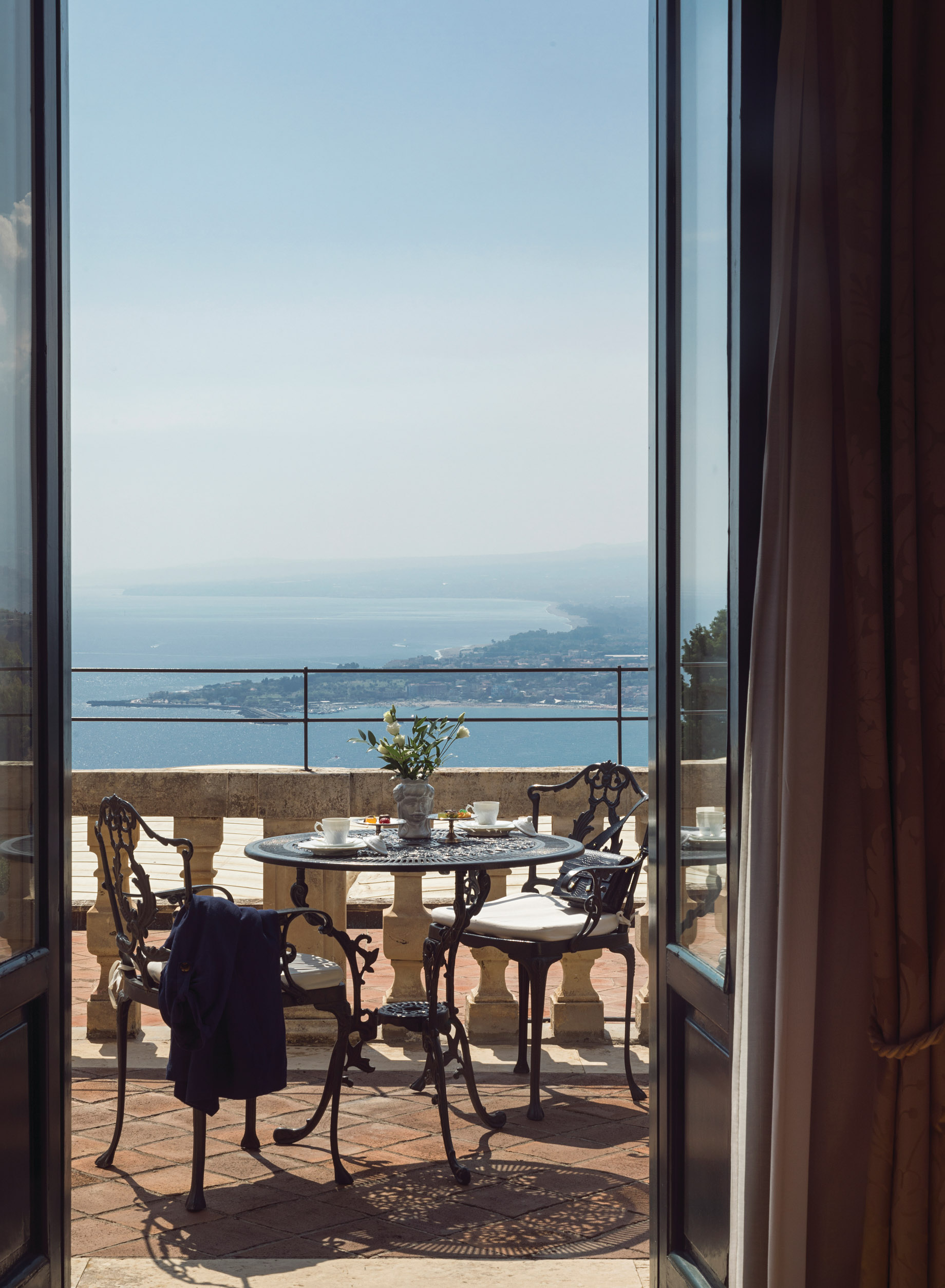 124 – Grand Hotel Timeo, A Belmond Hotel – Taormina, Italy – Junior Suite