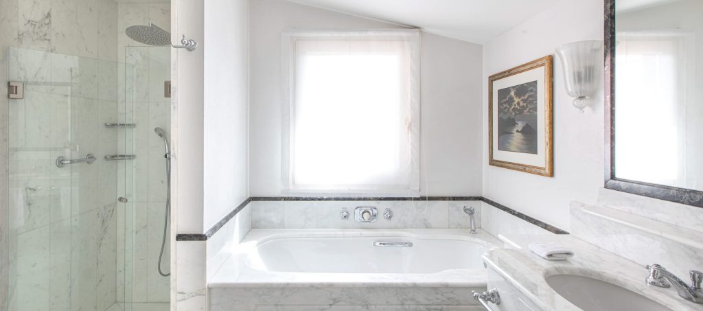 142 - Grand Hotel Timeo, A Belmond Hotel - Taormina, Italy - Bathroom