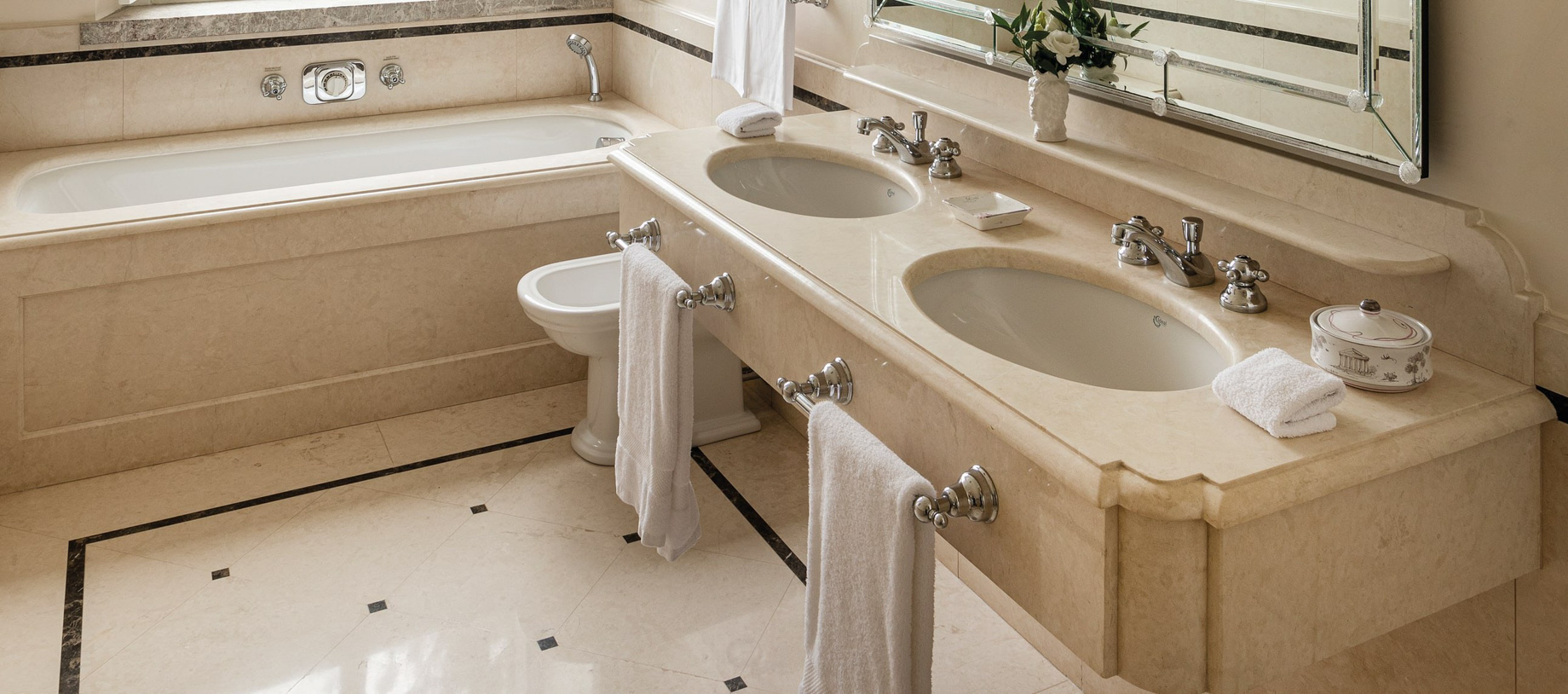148 – Grand Hotel Timeo, A Belmond Hotel – Taormina, Italy – Bathroom