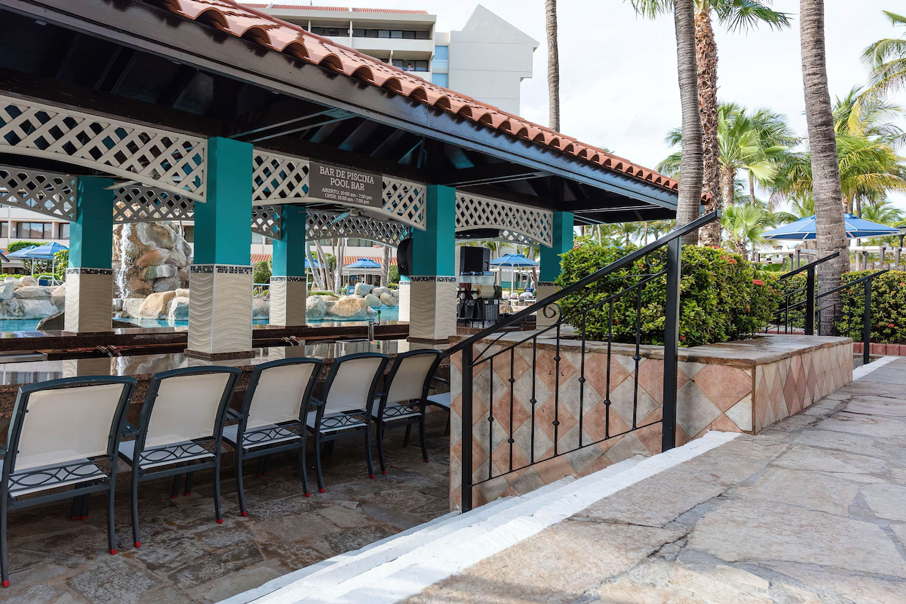 Barceló Aruba Palm Beach Resort – Noord, Aruba – Pool Bar