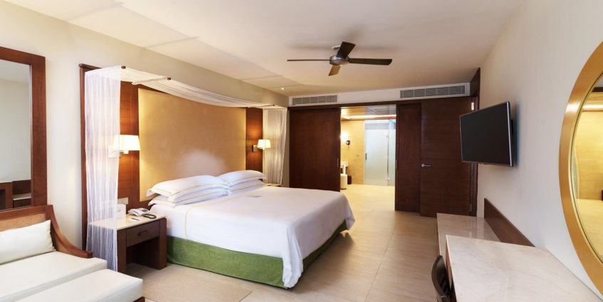 Barceló Bávaro Palace Hotel Grand Resort - Punta Cana, Dominican Republic - Suite Sea Front Premium Level Room