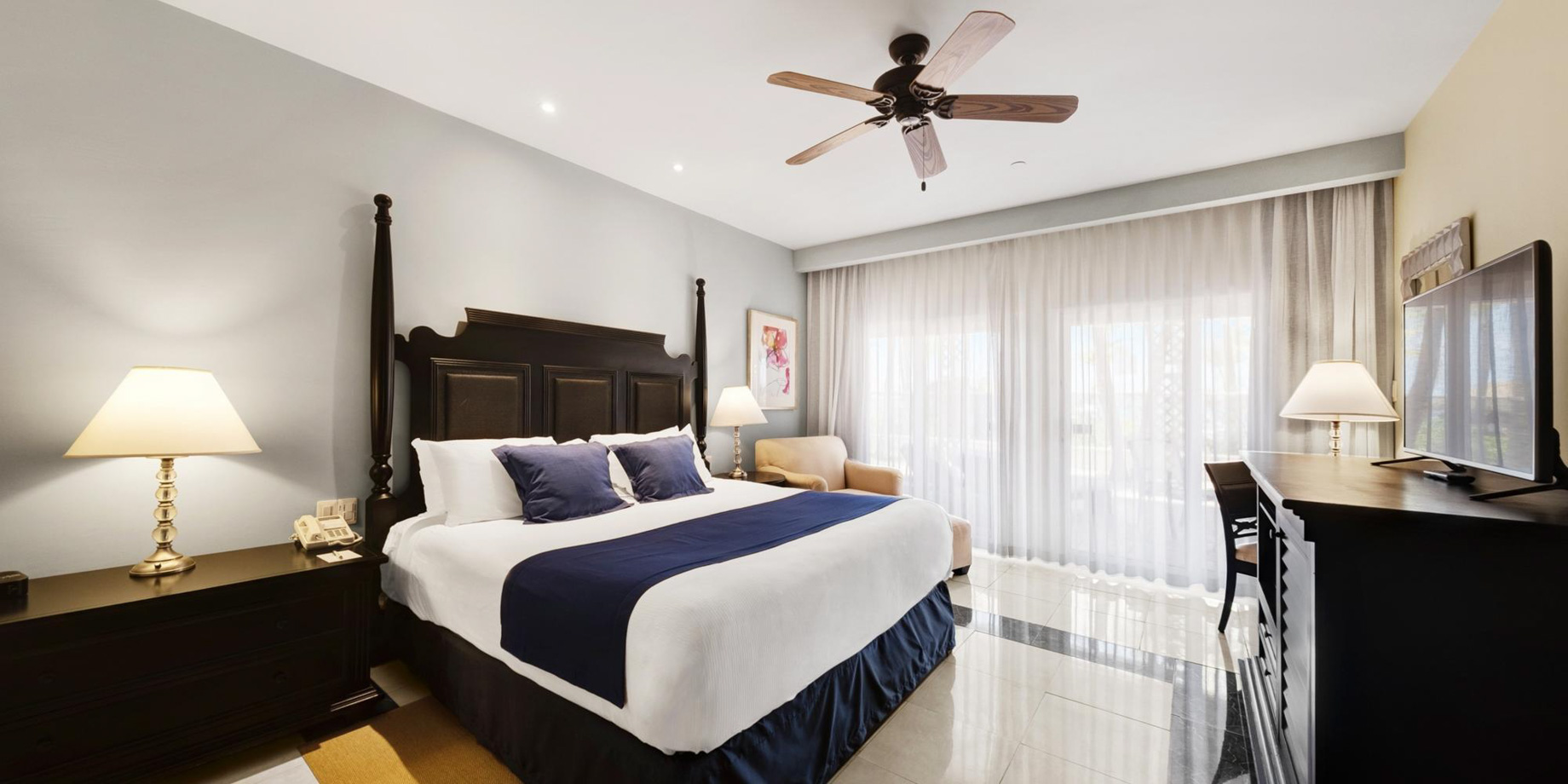 Barceló Aruba Palm Beach Resort – Noord, Aruba – Deluxe Ocean Front with Hot Tub Room