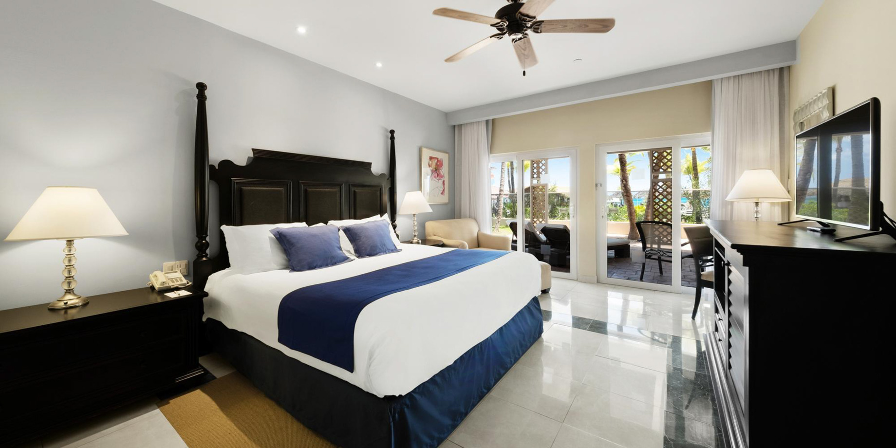 Barceló Aruba Palm Beach Resort – Noord, Aruba – Deluxe Ocean Front with Hot Tub Room