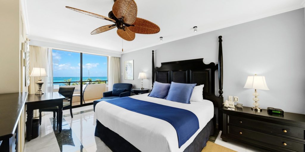 Barceló Aruba Palm Beach Resort - Noord, Aruba - Deluxe Ocean Front with Hot Tub Room