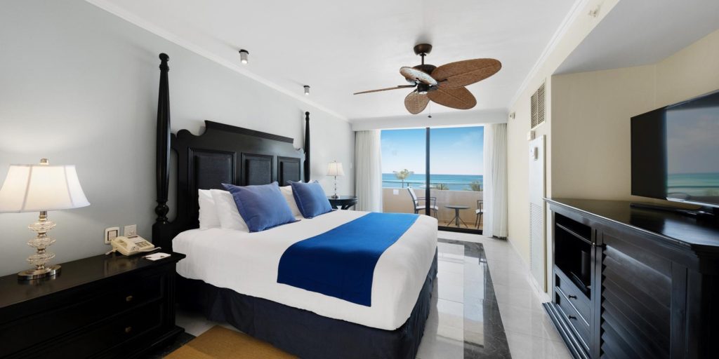 Barceló Aruba Palm Beach Resort - Noord, Aruba - Deluxe Ocean Front with Hot Tub Room
